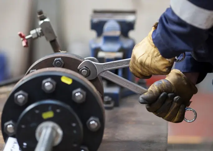 layanan flange management